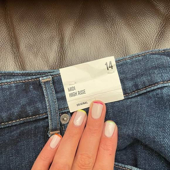 Express midi shorts - Picture 3 of 3